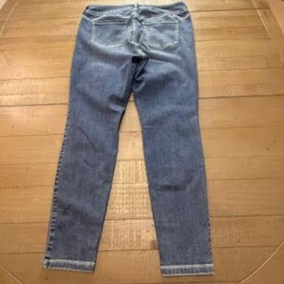 Torrid Jegging Super Soft Skinny Jeans Light Wash Button Fly Size 16 - Picture 2 of 9